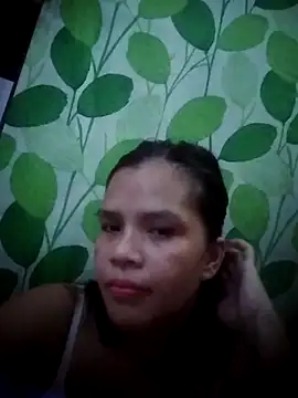 Snapshot of _simplecristy_ chatting on October 31, 6:58 am  simplecristy  online show from October 31, 6:58 am