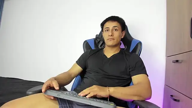 dorman boy online show from November 9, 4:55 am