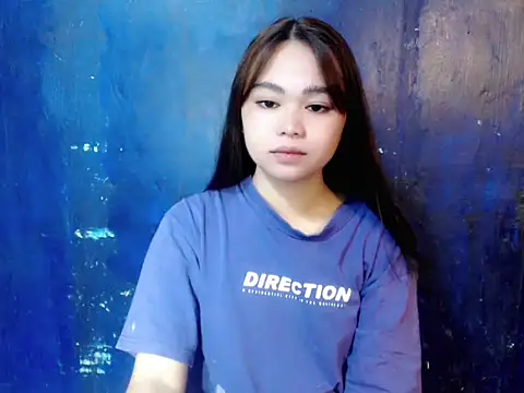 lustfullakim online show from April 14, 5:02 am