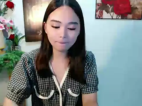 lustfullakim online show from May 30, 11:18 am