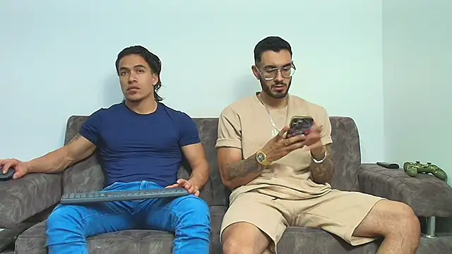 thebadboys05 online show from March 13, 5:25 am