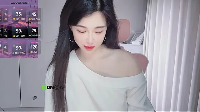 Snapshot of YunShan-33 chatting on May 22, 4:19 am YunShan-33 online show from May 22, 4:19 am