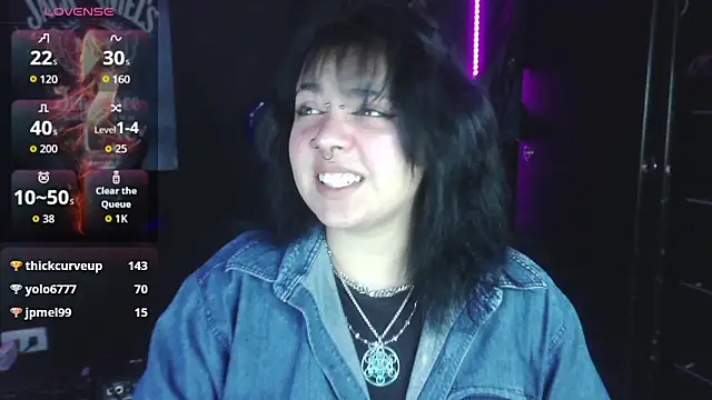 Jessie  wild online show from November 17, 12:33 pm