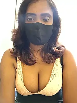 Queen-dhivya online show from January 12, 1:49 pm