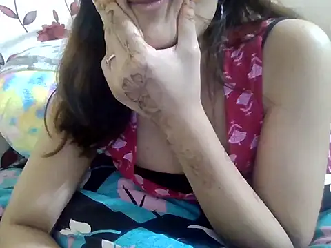 maira 33 online show from November 12, 2:56 am