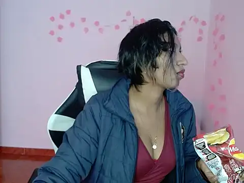 Samanta 777 online show from December 15, 8:24 pm