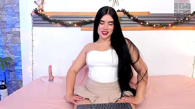 Oriana 03 online show from December 5, 6:26 pm