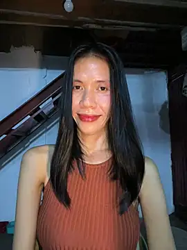 Snapshot of bellaUtops chatting on May 21, 5:53 pm bellaUtops online show from May 21, 5:53 pm