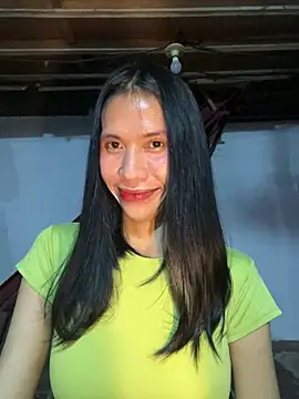 Snapshot of bellaUtops chatting on May 22, 1:17 pm bellaUtops online show from May 22, 1:17 pm