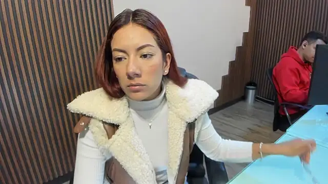 desk desire online show from January 6, 11:36 am