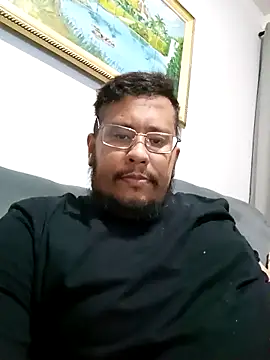 Snapshot of Cowboygoiano_94 chatting on November 1, 12:12 am Cowboygoiano 94 online show from November 1, 12:12 am