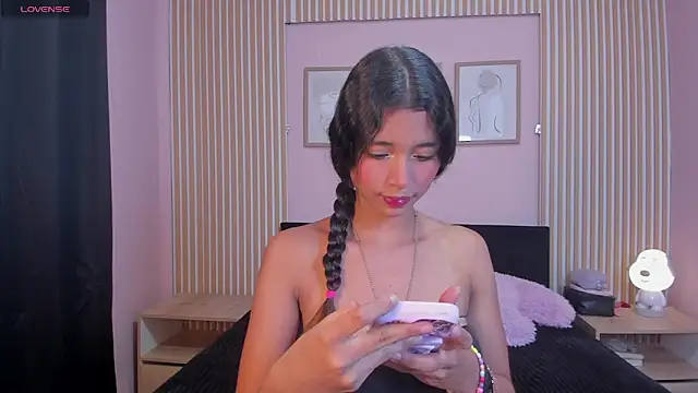 AshleyCooper2 online show from November 10, 4:17 pm