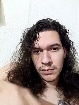 Snapshot of OnixAgata0 chatting on January 18, 3:32 am OnixAgata0 online show from January 18, 3:32 am