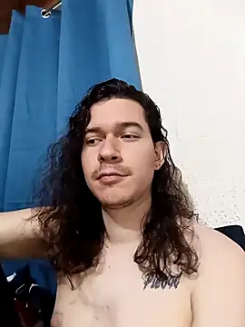 Snapshot of OnixAgata0 chatting on February 7, 4:05 am OnixAgata0 online show from February 7, 4:05 am