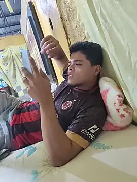 Snapshot of taylor1991V chatting on November 1, 2:13 am taylor1991V online show from November 1, 2:13 am