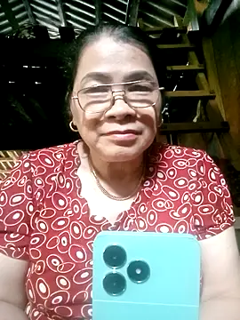 Snapshot of small-house123 chatting on November 6, 3:18 am small-house123 online show from November 6, 3:18 am