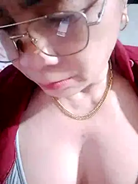 small-house123 online show from January 13, 12:38 am