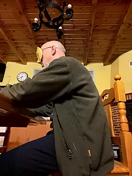 Snapshot of men1967 chatting on January 18, 5:39 pm men1967 online show from January 18, 5:39 pm