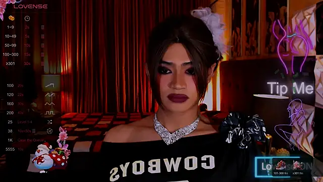 AthisaMooreTS online show from December 22, 1:41 pm