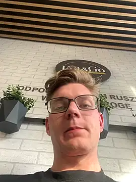 Snapshot of Niesmialyy chatting on November 1, 1:13 pm Niesmialyy online show from November 1, 1:13 pm