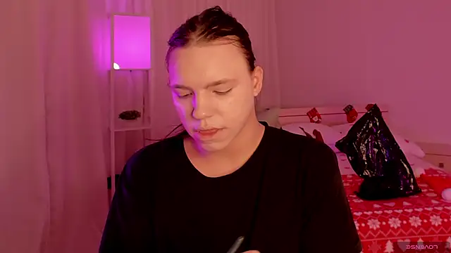 MadisonMongomeri online show from January 17, 1:54 am