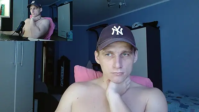 Snapshot of Hot_Sports_And_Languages chatting on November 2, 1:02 pm Hot Sports And Languages online show from November 2, 1:02 pm