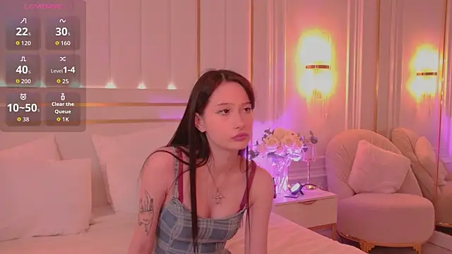 GladysMoore online show from November 3, 2:40 pm