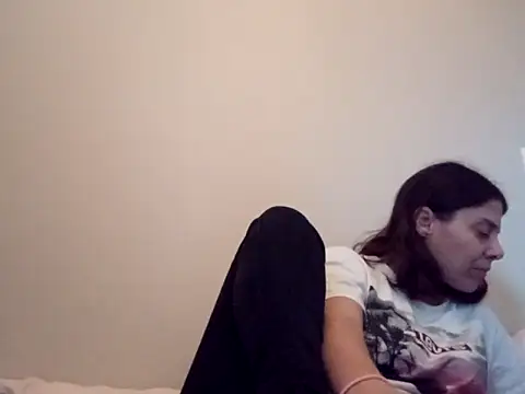 hotnathy69 online show from December 15, 8:18 am