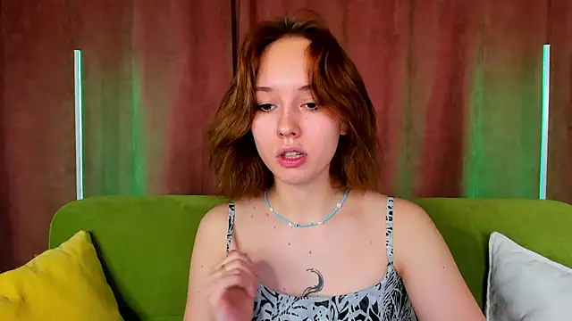 RikkiChoco online show from November 12, 8:37 am