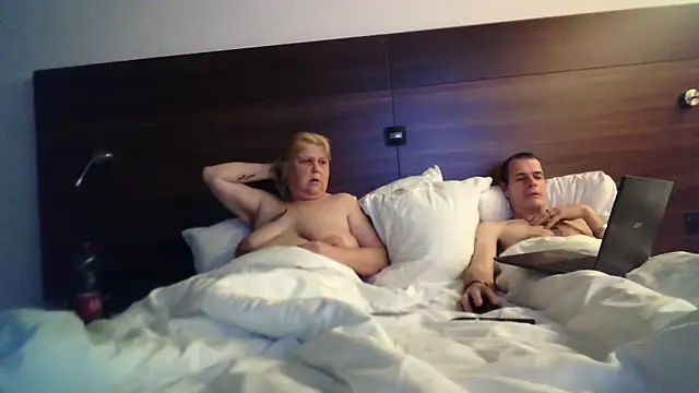 Snapshot of paulus52 chatting on November 7, 5:02 pm paulus52 online show from November 7, 5:02 pm