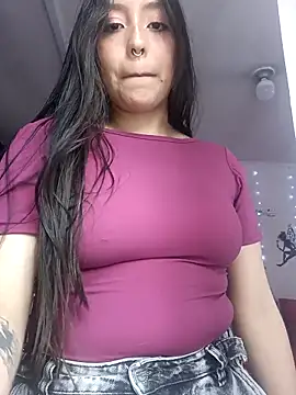 Snapshot of naughtygoddesss_ chatting on February 3, 8:14 pm naughtygoddesss online show from February 3, 8:14 pm