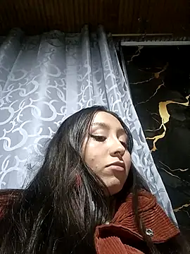 Snapshot of naughtygoddesss_ chatting on February 10, 4:27 am naughtygoddesss online show from February 10, 4:27 am