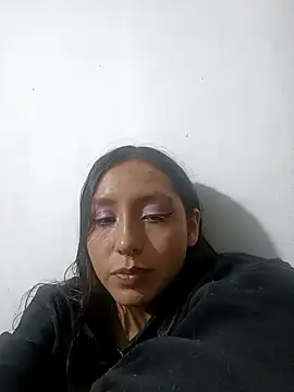 Snapshot of naughtygoddesss_ chatting on February 16, 1:02 am naughtygoddesss online show from February 16, 1:02 am