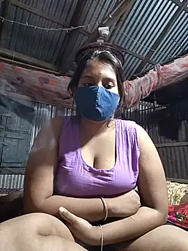 Snapshot of fluffkitty-03 chatting on November 3, 7:48 pm fluffkitty-03 online show from November 3, 7:48 pm