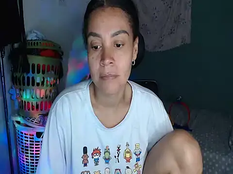shayna cute online show from June 28, 2:28 am