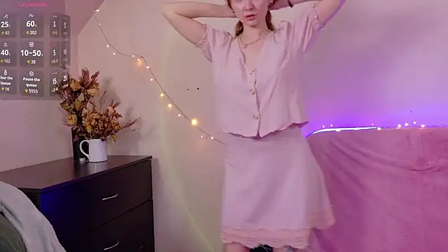 TinyMuse  online show from November 20, 11:43 am