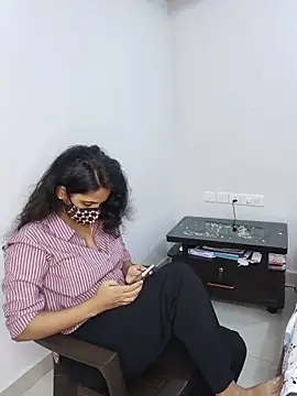 Snapshot of ITZ_GURU chatting on June 11, 3:32 pm ITZ GURU online show from June 11, 3:32 pm