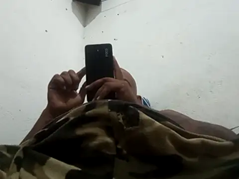 Snapshot of negrocomomisuerte chatting on November 3, 8:48 am negrocomomisuerte online show from November 3, 8:48 am