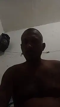 negrocomomisuerte online show from November 14, 6:39 pm