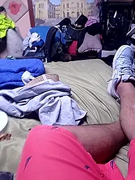 Snapshot of KARNEs24666 chatting on January 5, 8:01 pm KARNEs24666 online show from January 5, 8:01 pm