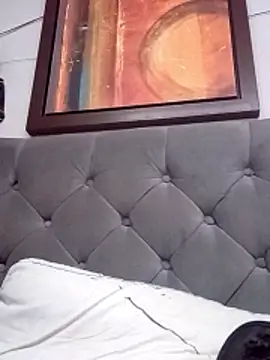 Snapshot of KARNEs24666 chatting on February 16, 9:05 am KARNEs24666 online show from February 16, 9:05 am