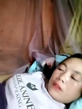 Snapshot of Sara_pusyy chatting on April 2, 1:53 pm Sara pusyy online show from April 2, 1:53 pm