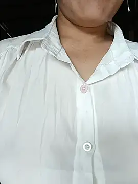Snapshot of Sara_pusyy chatting on June 25, 5:12 am Sara pusyy online show from June 25, 5:12 am