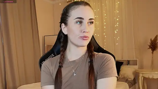 Snapshot of _Melissa_Evans_ chatting on November 5, 1:11 pm Melissa Evans online show from November 5, 1:11 pm