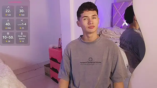 Snapshot of Eiden_Blake chatting on February 11, 11:43 pm Eiden Blake online show from February 11, 11:43 pm