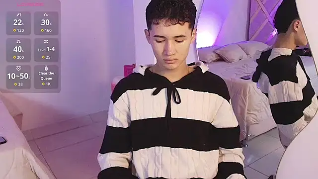 Snapshot of Eiden_Blake chatting on February 18, 4:41 am Eiden Blake online show from February 18, 4:41 am