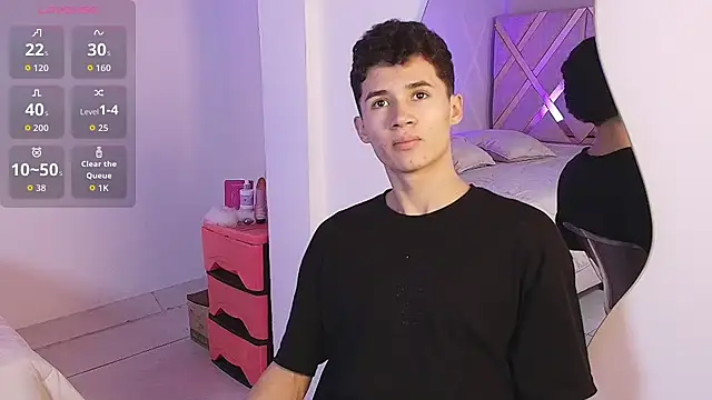 Snapshot of Eiden_Blake chatting on February 20, 5:15 am Eiden Blake online show from February 20, 5:15 am