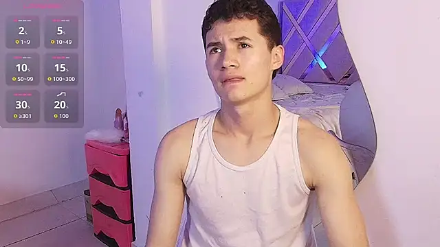 Snapshot of Eiden_Blake chatting on March 20, 1:43 am Eiden Blake online show from March 20, 1:43 am