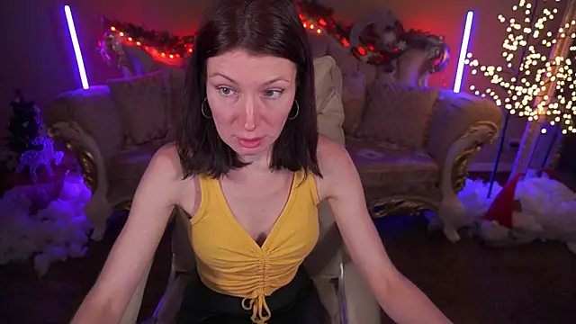 AmiraGoldd online show from January 16, 1:59 pm