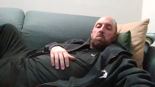 luca beech88 online show from April 9, 6:13 pm